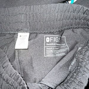 Lightly worn Figs womens scrub pants